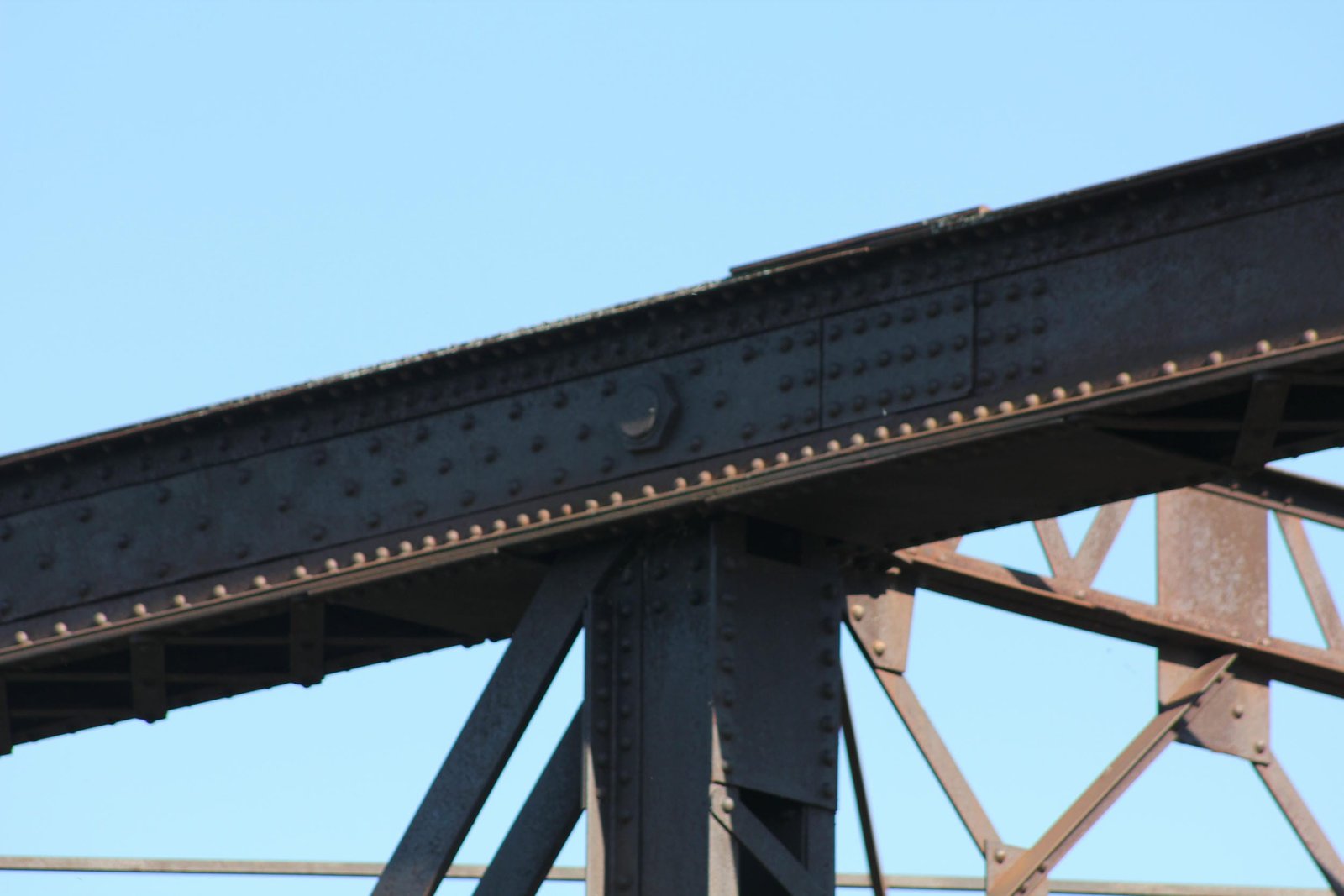 Upper connection